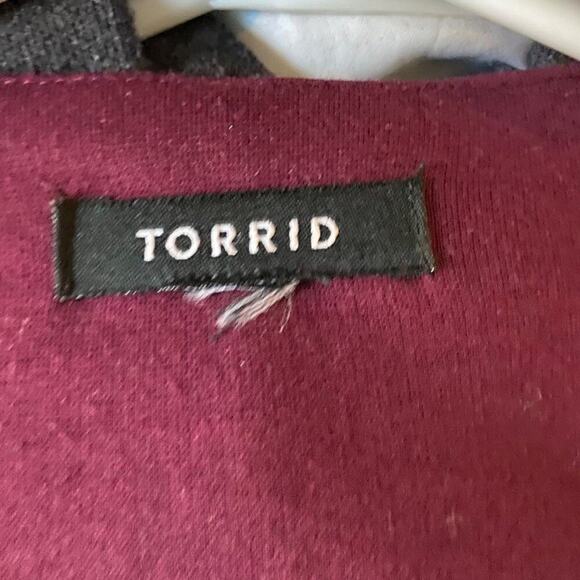 Torrid sz 2 Long sleeve open front Blazer - Picture 8 of 8